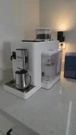 De’Longhi Rivelia Automatic Espresso Machines - Image 2